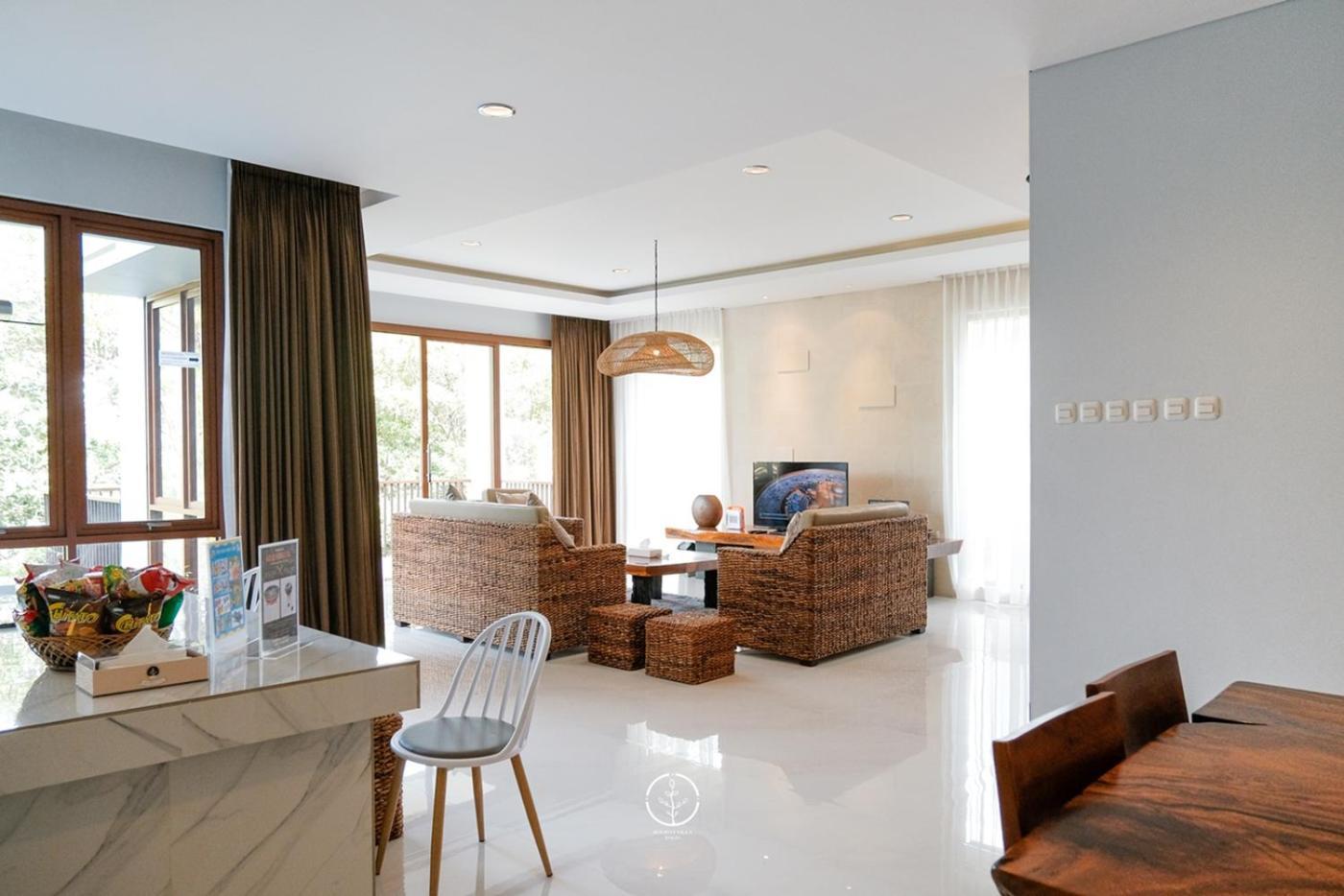 Asmaya Hill View Villa 7 Bedrooms With A Private Swimming Pool Bandung Esterno foto
